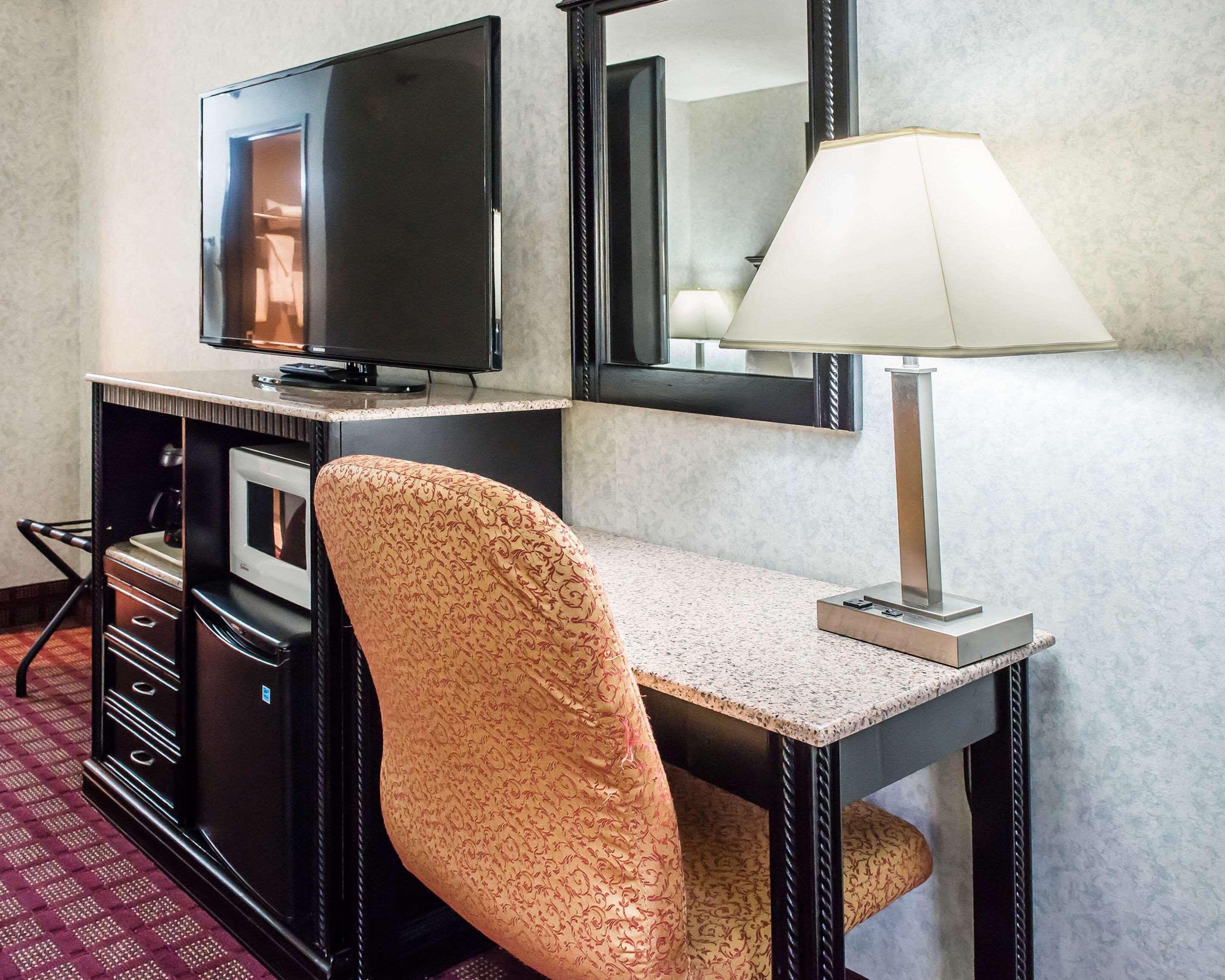 Quality Inn & Suites North Gibsonia Extérieur photo