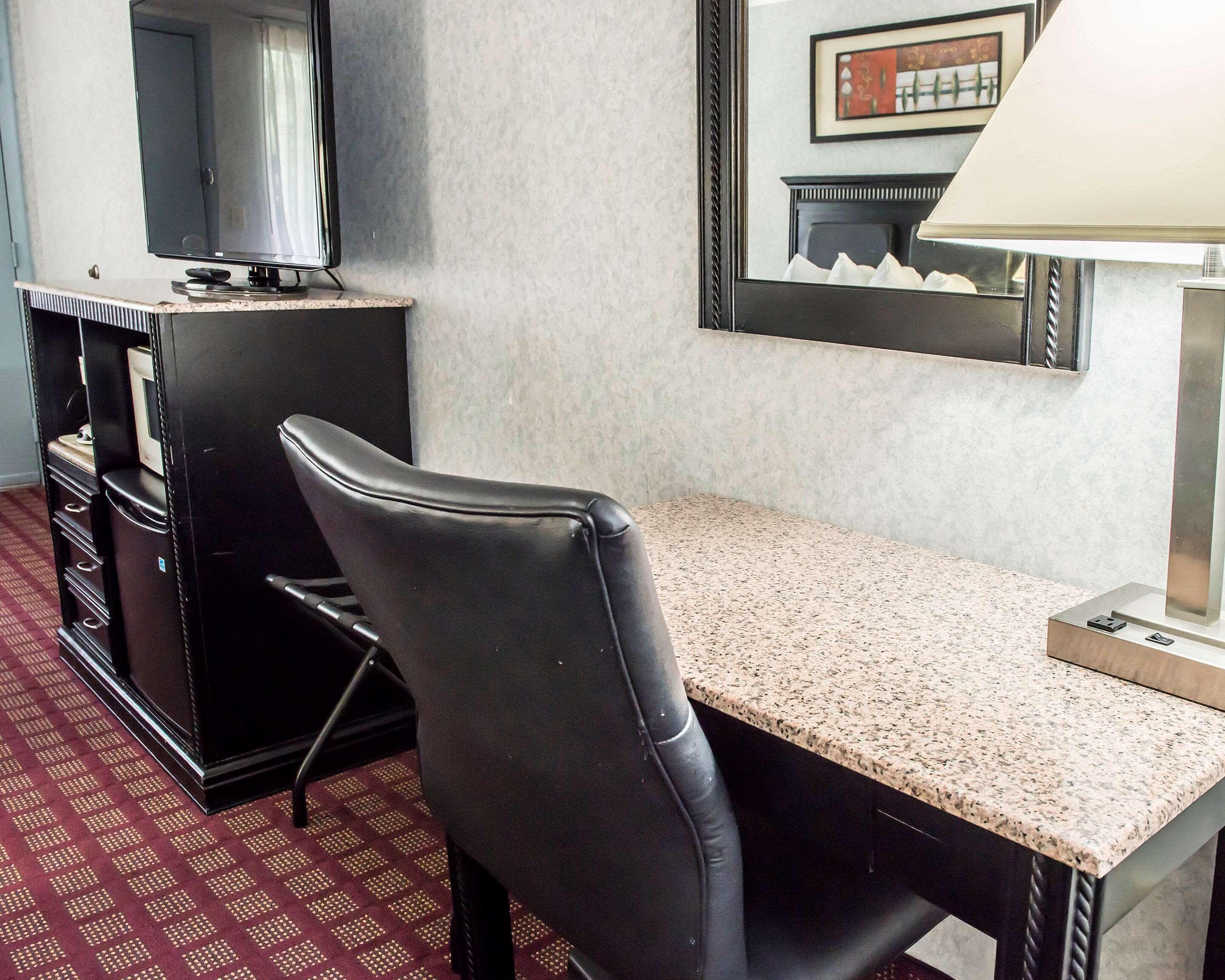 Quality Inn & Suites North Gibsonia Extérieur photo