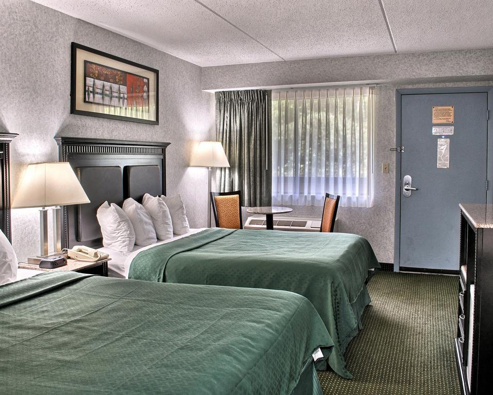 Quality Inn & Suites North Gibsonia Extérieur photo